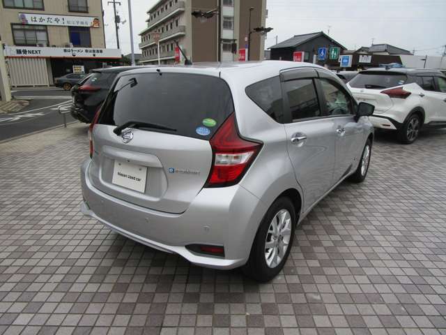 整備はもちろん、自動車保険等なんでもご相談ください。