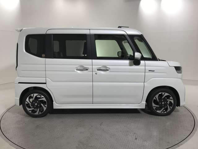 【軽の森富田林店】では、購入後のアフターサービスも充実！指定工場を完備しておりますので、お車の点検・車検もおまかせください！