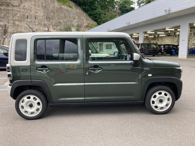 車体色　クールカーキ　ソフトベージュ2トーン