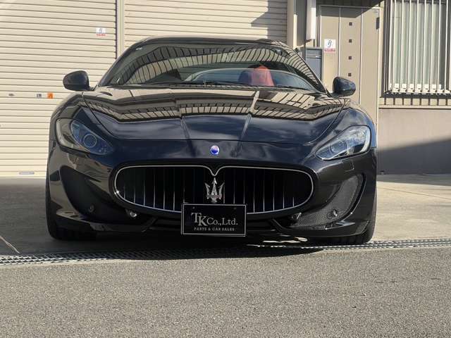 マセラティグラントゥーリズモ入荷致しました！！　状態も良く綺麗な車両です！納車前点検もしっかりとさせて頂きます！