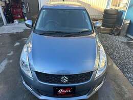 なかなかの迫力ある甘いフロントマスク！！きっと対向車など見る人の目を惹く事でしょう！！是非貴方の自慢の愛車にいかがでしょうか？？