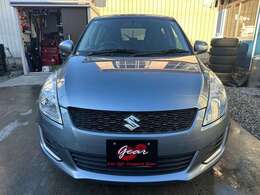 外装もキレイな1台☆ボンネット部、フロントガラス部共に小傷ヘコミなくキレイです♪