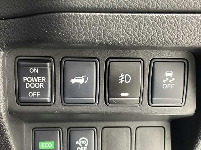 【運転席操作部】快適なドライブを楽しむための機能が装備されています！運転席から触れるので、使いやすいです！除菌プランいれていただくと、さらに清潔で安心していただけます！