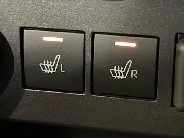 【シートヒーター】寒い日に重宝するシートヒーター！エアコンより早く温まってくれるので寒がりの人も安心ですね♪エアコンの温風は乾燥するから苦手、という方にもをおすすめです。