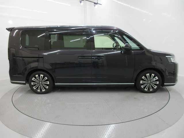 当店の販売は、商談時にご来店してお車を確認して頂きますのと、ご納車後の点検を当社にてご利用して頂けるお客様のみの販売となります。予めご了承の上お願いいたします。
