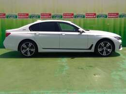 平成29年式 BMW7シリーズ 740ei パフォーマンスMスポーツ