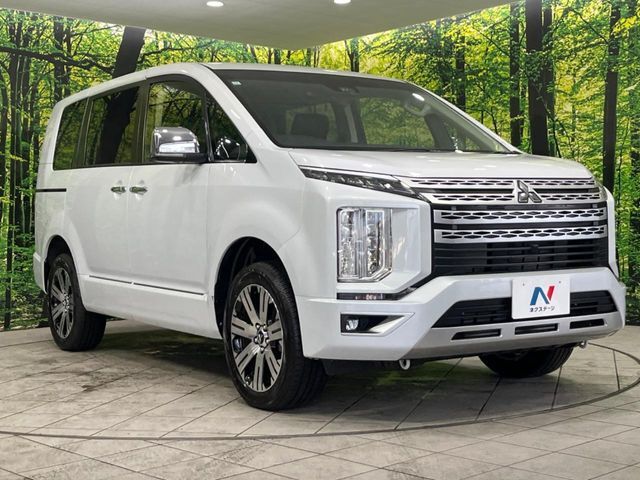 大好評のボディコーティング「弾スプラッシュコート」もご納車までに施工可能。通常のガラスコートと異なる、耐久年数6年の無機質ガラスコーティングが、ボディをキレイな状態に保ってくれます。