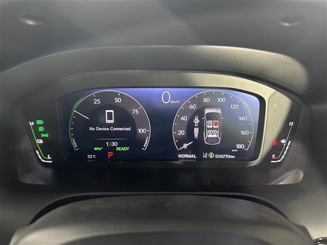 【スピードメーター】メーターがシンプルで見やすく運転しやすいですね！
