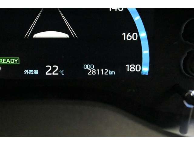 走行距離：28，112km（撮影時）　ご来店時や納車時には展示の移動や整備などで、若干 距離が進んでいる場合がございます。