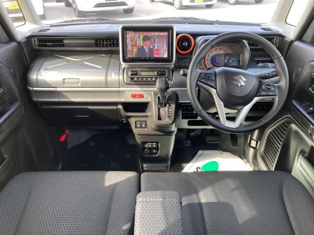 インパネ部も全体的にきれいにしてます。ご納車前には再度清掃をしてピカピカにしてご納車いたします！