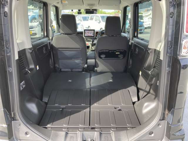 両側倒せばこんなに広くなります。大きな荷物も楽々載せれます！