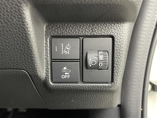 【運転席操作部】快適なドライブを楽しむための機能が装備されています！運転席から触れるので、使いやすいです！除菌プランいれていただくと、さらに清潔で安心していただけます！