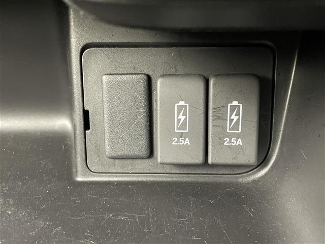 【運転席操作部】快適なドライブを楽しむための機能が装備されています！運転席から触れるので、使いやすいです！除菌プランいれていただくと、さらに清潔で安心していただけます！