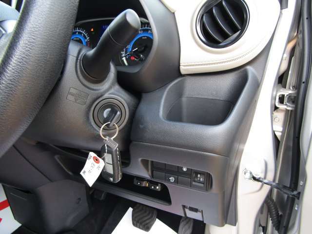 いまや必需品となったETCも付いてます。ETCなら高速道路をスイスイと通過！料金所をノンストップで通過することができます！ETC割引有りの有料道路もあり、経済的にもお得です♪