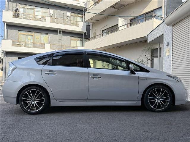 輸入車、国産車、新車は限られますが対応可能です。ご相談を頂ければ可能な限りできる事尽くします。お気軽にご相談ください。