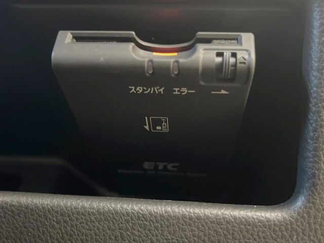 【ETC】高速道路の料金所をストレスなく通過！話題のスポットやサービスエリアに多い「スマートIC」利用時は必須のアイテムです。当店でセットアップを実施、ご納車当日からすぐにご利用いただけます！