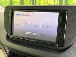【純正ナビ】人気の純正ナビを装備しております。ナビの使いやすさはもちろん、オーディオ機能も充実！キャンプや旅行はもちろん、通勤や買い物など普段のドライブも楽しくなるはず♪