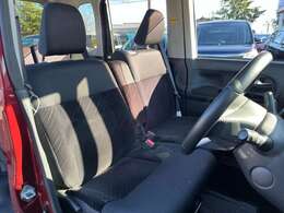 ご来店希望の方は事前に連絡をいただけると助かります。カーセンサーの［来店予約をする］ボタンからお気軽に予約下さい。緑色のトークアプリ公式アカウントや電話等でも予約できますのでお気軽にご連絡ください。