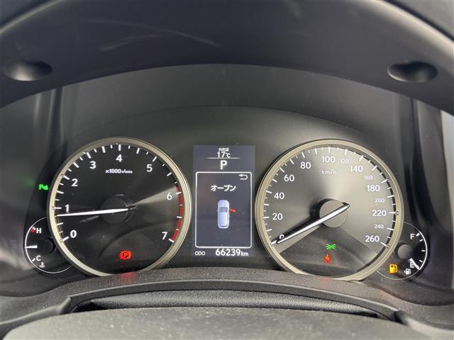 【スピードメーター】メーターがシンプルで見やすく運転しやすいですね！