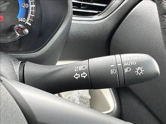 初めてお車のご購入を検討されている方や、お車についてあまり詳しくない方にも分かりやすい接客を心掛けております。女性営業スタッフも在籍！購入に不安がある女性の方もぜひ♪