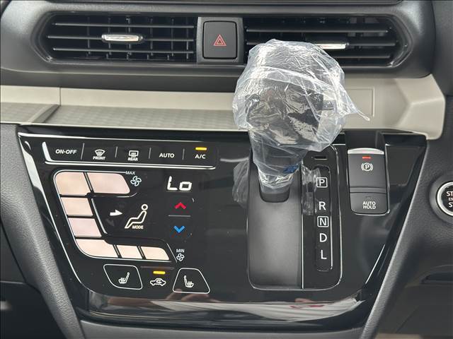 ◆キズやへこみの修理も軽ステにお任せ◆　◆軽ステは自社鈑金工場を保有しております◆　◆代車も20台完備（もちろん無料）◆　　◆お困りの際はぜひ一度ご相談ください◆