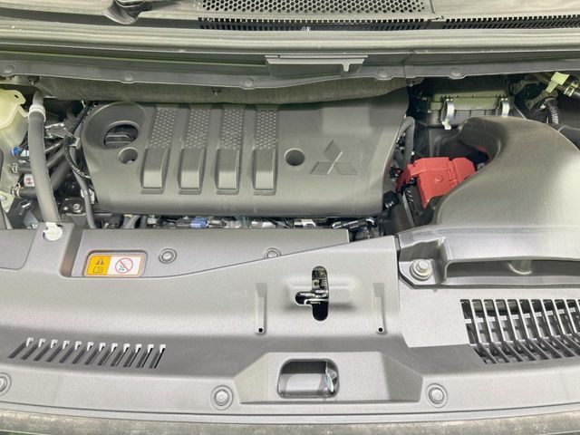 親切・丁寧な専門メカニックスタッフが応対！・車検・点検整備・事故等の修理などアフターサービスも安心。お車のカスタマイズもネクステージのサービススタッフまでご相談ください！