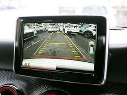 バックカメラを装備。純正ナビゲーションモニターがバックカメラモニターを兼ねていますので視認性に優れております。詳しくはフリーコール　0078-6002-080898まで。