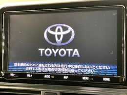 【純正9型ナビ】人気の純正ナビを装備。オーディオ機能も充実しており、Bluetooth接続すればお持ちのスマホやMP3プレイヤーの音楽を再生可能！毎日の運転がさらに楽しくなります！！