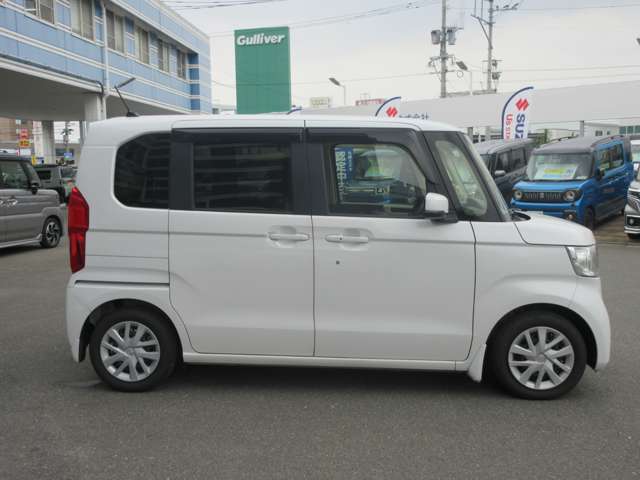 コンパクトな車で小回りがいいです☆運転しやすいです！