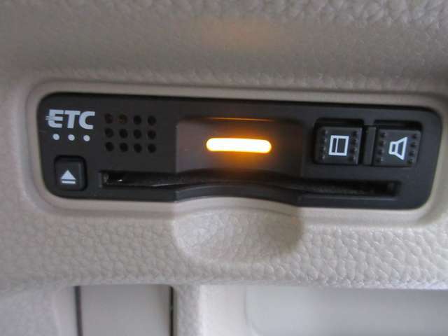 ビルトインタイプのETC車載器です！