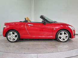 当店は整備工場以外にも自社板金工場も完備！！保険事故はもちろん、ちょっとしたキズ凹みの修理も格安にて承ります。