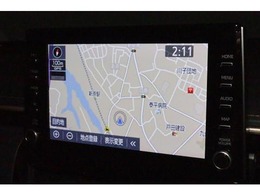 ディスプレイオーディオを装備！　施設名などから、すぐに最適ルートを検索します。（機種によりナビやコネクトサービス等ご利用の際は、別途契約が必要となる場合があります）