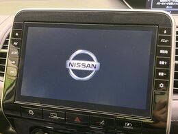 【純正10インチナビ】人気の純正ナビを装備。オーディオ機能も充実しており、Bluetooth接続すればお持ちのスマホやMP3プレイヤーの音楽を再生可能！毎日の運転がさらに楽しくなります！！