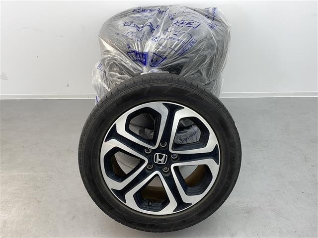 【サマータイヤ＋純正17インチアルミホイール車載】