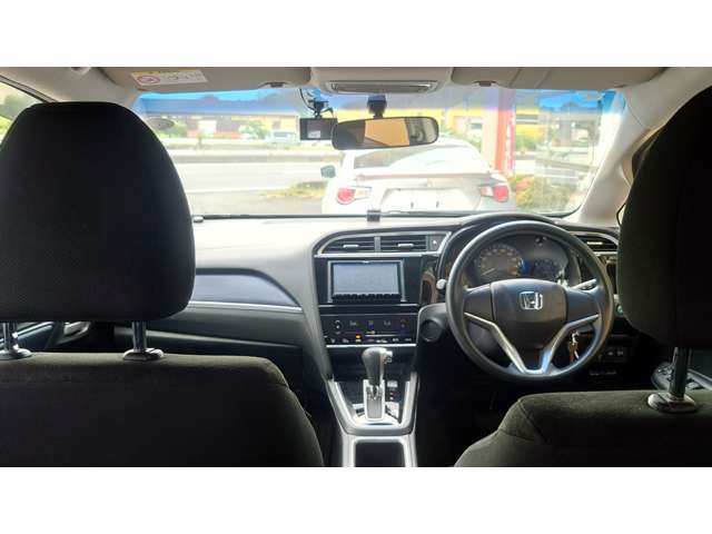 ホンダ シャトル 1.5 G 4WD 2017年 7.9万キロ (埼玉県) オート