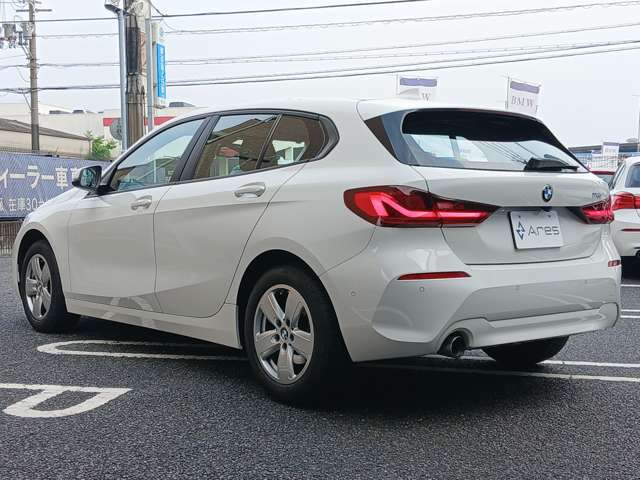 厳選されたBMW中古車が60台ほど展示されております。営業時間は10：00から18：00で年中無休（GW・お盆・年末年始を除く）で営業しております。