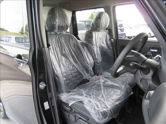 もちろん車内はきれいです☆中古車と違って使用感が全くないのは魅力の一つだと思います。