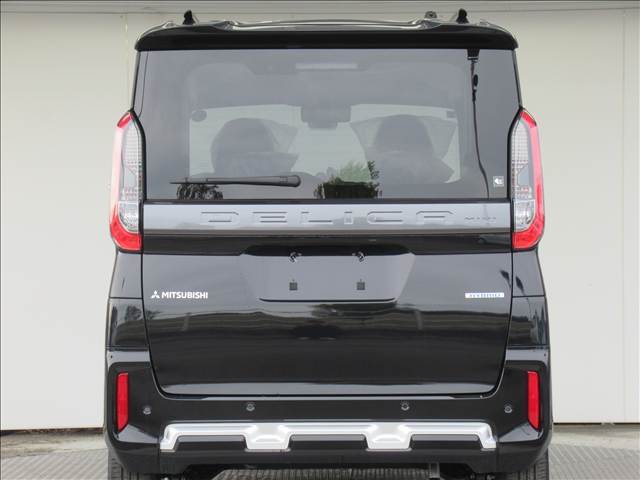 アフターケアも充実しております。次回車検整備付きのオリジナルパックや新車保証延長サービスなども行っておりますので、納車後も安心してお乗りいただけます。