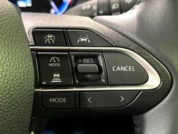 【トヨタセーフティセンス】走行中に前方の車両等を認識し、衝突しそうな時は警報とブレーキで衝突回避と被害軽減をアシスト。より安全にドライブをお楽しみいただけます。