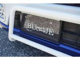 法定点検56項目に加え中古車ならではの劣化部分を含む100項目以上を点検、整備を行っております、納車時にお渡しする点検記録簿によりどのような整備が行われたかもお客様にご確認いただけます