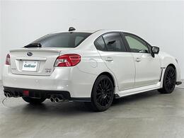 【右斜後】ガリバーの保証は、走行距離が無制限！電球や消耗品、ナビ等の社外品も保証対象。末永いカーライフに対応する充実した保証内容（保証期間によって保証内容は変わります。)