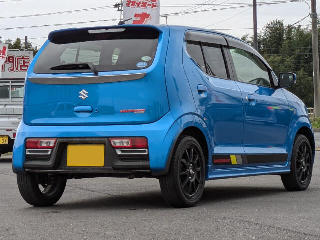 支払総額には法定12ヶ月点検費用が含まれています。当社の自社工場で車検から一般整備まで全て可能です。安心カーライフをお約束致します。