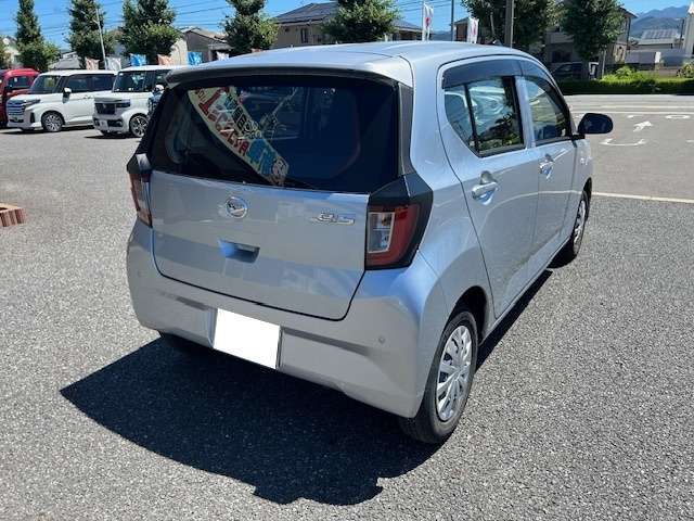 運転席後ろ側から★