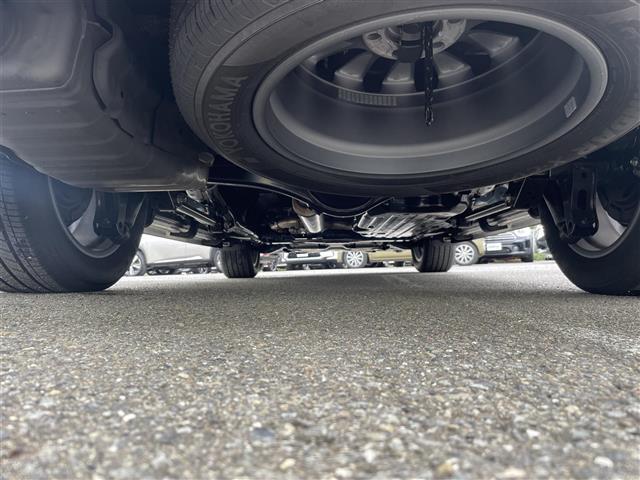 気になる車はすぐにお問い合わせください！画面右側の0066から始まる無料ダイヤルからお問い合わせ下さい！専門スタッフがお車のご質問にお答えいたします！