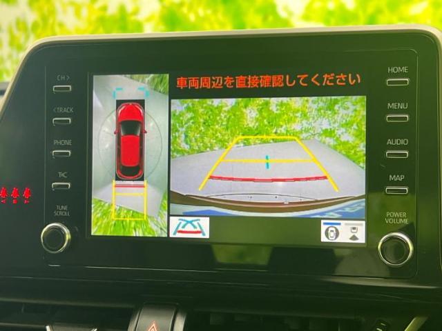 WECARSの展示場では実際に見て、触ってお車をお選びいただけます！知識の豊富な営業スタッフが様々なカーライフをご提案いたします！