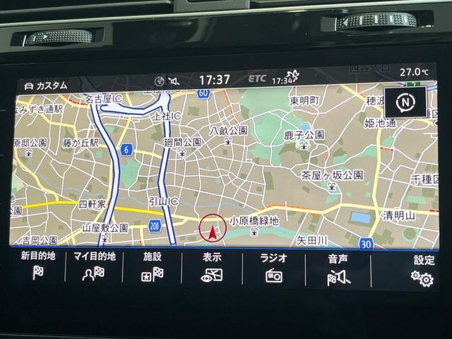 ●純正ナビ:一体感のあるナビは、高級感ある車内を演出してくれます。Bluetooth再生などオーディオ機能も充実しておりますので、運転もより楽しめます♪