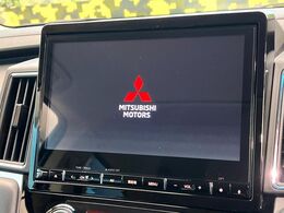 【純正10インチナビ】人気の純正ナビを装備。オーディオ機能も充実しており、Bluetooth接続すればお持ちのスマホやMP3プレイヤーの音楽を再生可能！毎日の運転がさらに楽しくなります！！