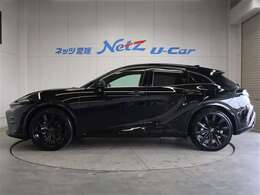 デザインスケッチの情熱を、そのまま形にしたボディ。