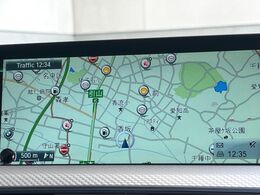 ●純正ナビ:一体感のあるナビは、高級感ある車内を演出してくれます。Bluetooth再生などオーディオ機能も充実しておりますので、運転もより楽しめます♪