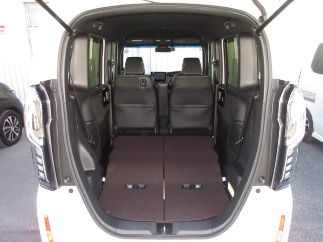 内装、外装、エンジンルームの隅ずみまでクリーニングを実施してお渡しします！プロが仕上げをしましたからピッカピカですよ～！点検整備もきっちり実施いたします。